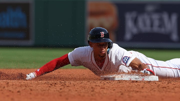 Apr 4, 2025; Boston, Massachusetts, USA; Boston Red Sox second baseman Kristian Campbell (28) steals second during the third inning against the St. Louis Cardinals at Fenway Park. Mandatory Credit: Paul Rutherford-Imagn Images Apr 4, 2025; Boston, Massachusetts, USA; Boston Red Sox second baseman Kristian Campbell (28) steals second during the third inning against the St. Louis Cardinals at Fenway Park. Mandatory Credit: Paul Rutherford-Imagn Images