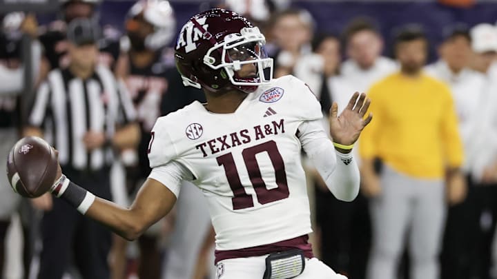 Texas A&M vs. Missouri score prediction 2025