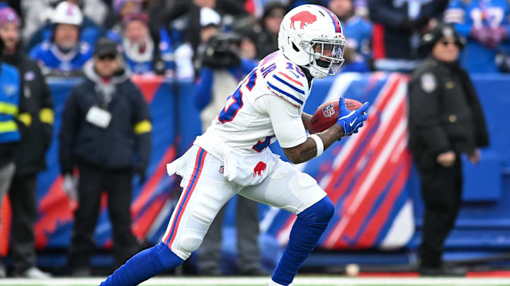 Nov 16, 2025; Orchard Park, New York, USA; Buffalo Bills wide receiver Mecole Hardman (16) returns a kickoff in the first quarter against the Tampa Bay Buccaneers at Highmark Stadium. Nov 16, 2025; Orchard Park, New York, USA; Buffalo Bills wide receiver Mecole Hardman (16) returns a kickoff in the first quarter against the Tampa Bay Buccaneers at Highmark Stadium.