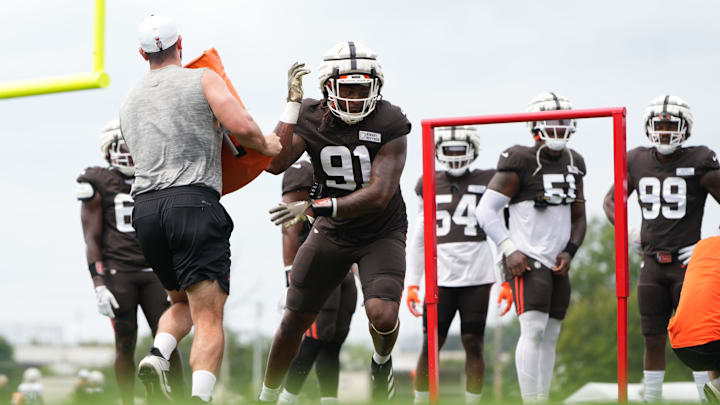 Aug 5, 2024; Cleveland Browns defensive end Alex Wright (91) during practice at the Browns training facility in Berea, Ohio. Mandatory Credit: Bob Donnan-Imagn Images Aug 5, 2024; Cleveland Browns defensive end Alex Wright (91) during practice at the Browns training facility in Berea, Ohio. Mandatory Credit: Bob Donnan-Imagn Images