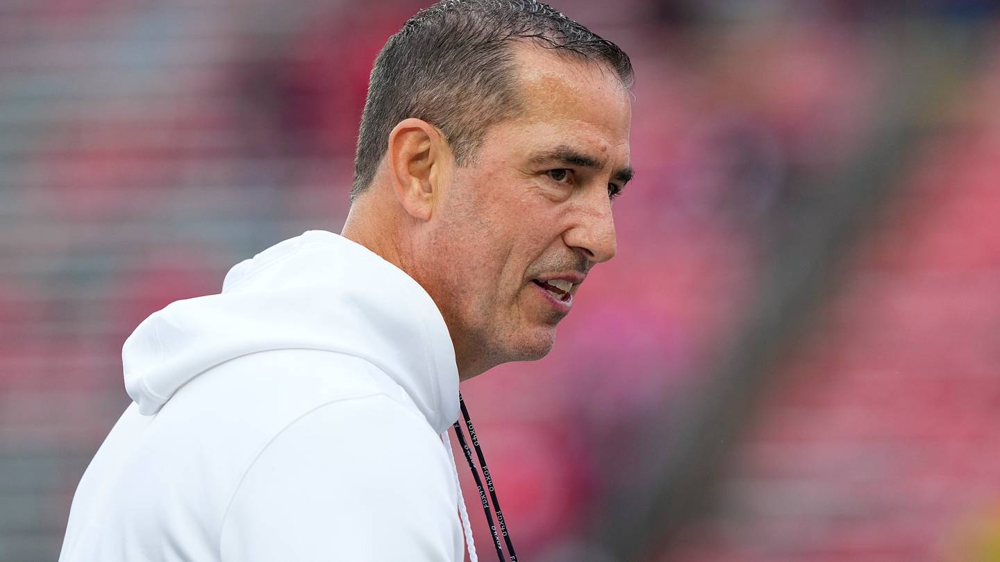 National Analysts see Wisconsin Giving Penn State all it can Handle in Happy Valley