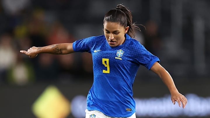 Debinha é a artilheira da seleção canarinho na Era Pia Sundhage