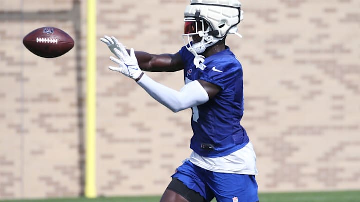 Bills defensive back Kaiir Elam pulls in a throw as he works on individual drills.