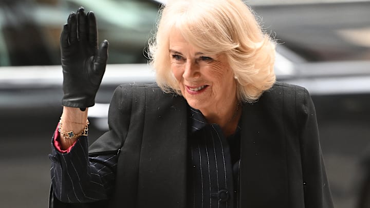The Queen Opens The New Mulberry Academy London Dock