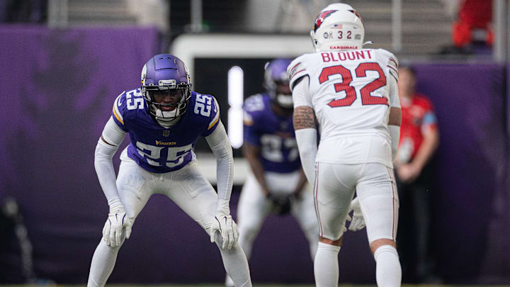 The Vikings have released former Cowboys cornerback Nahshon Wright.