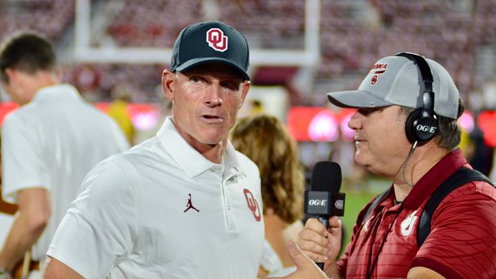 Oklahoma coach Brent Venables talks to Chris Plank after facing New Mexico. Oklahoma coach Brent Venables talks to Chris Plank after facing New Mexico.