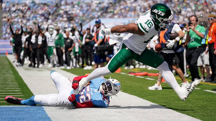 Rookie TE Kenyon Sadiq is playing a key role in an innovative offensive trend the Jets have begun. Rookie TE Kenyon Sadiq is playing a key role in an innovative offensive trend the Jets have begun.