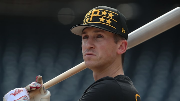 Sep 2, 2025; Pittsburgh, Pennsylvania, USA; Pittsburgh Pirates shortstop Cam Devanney (34) at the batting cage before the game against the Los Angeles Dodgers at PNC Park. Mandatory Credit: Charles LeClaire-Imagn Images Sep 2, 2025; Pittsburgh, Pennsylvania, USA; Pittsburgh Pirates shortstop Cam Devanney (34) at the batting cage before the game against the Los Angeles Dodgers at PNC Park. Mandatory Credit: Charles LeClaire-Imagn Images