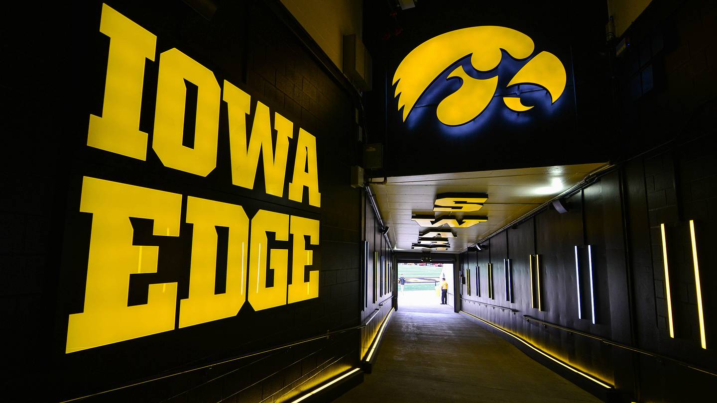 Iowa Hawkeyes Get Creative in NIL Wild West with New Partner