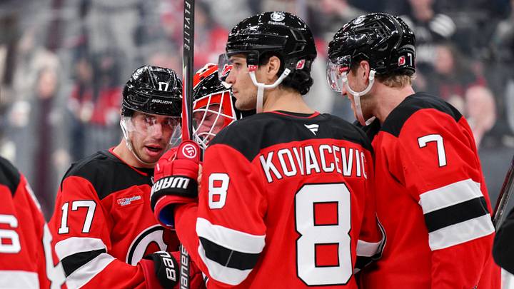 New Jersey Devils goaltender Jake Allen (34) is greeted by teammates at the conclusion of the game against the Colorado Avalanche at Prudential Center. Mandatory Credit: John Jones-Imagn Images New Jersey Devils goaltender Jake Allen (34) is greeted by teammates at the conclusion of the game against the Colorado Avalanche at Prudential Center. Mandatory Credit: John Jones-Imagn Images