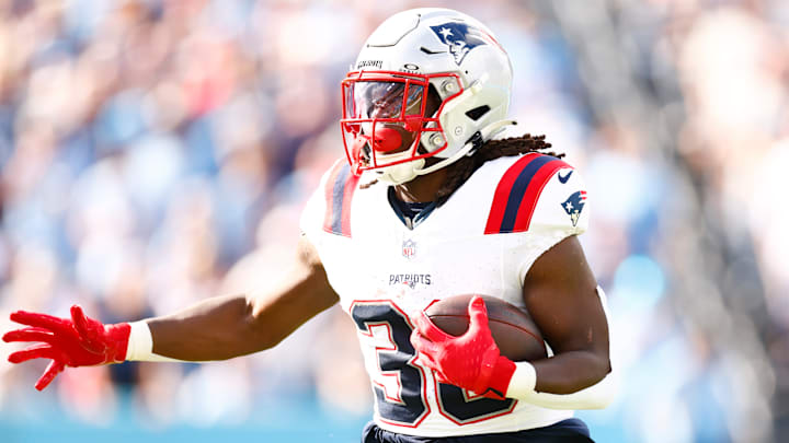 New England Patriots v Tennessee Titans