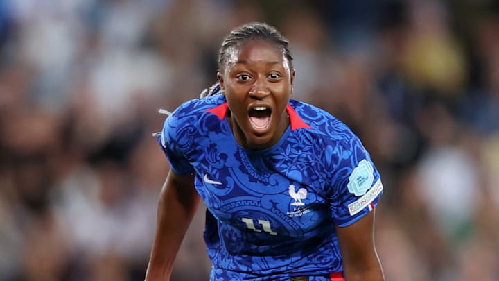 Kadidiatou Diani a été élue meilleure joueuse de la saison en D1 Arkéma. Kadidiatou Diani a été élue meilleure joueuse de la saison en D1 Arkéma.