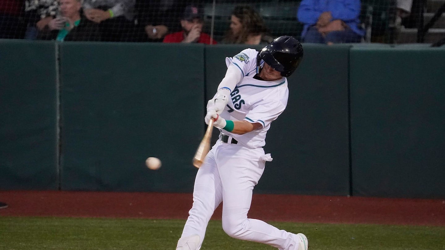 Former Reds First Round Draft Pick Finding Success in Double-A Chattanooga