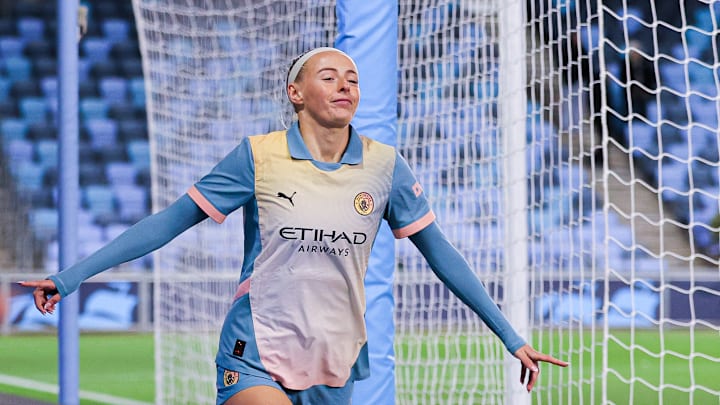 Chloe Kelly celebrates her goal against Paris FC Chloe Kelly celebrates her goal against Paris FC
