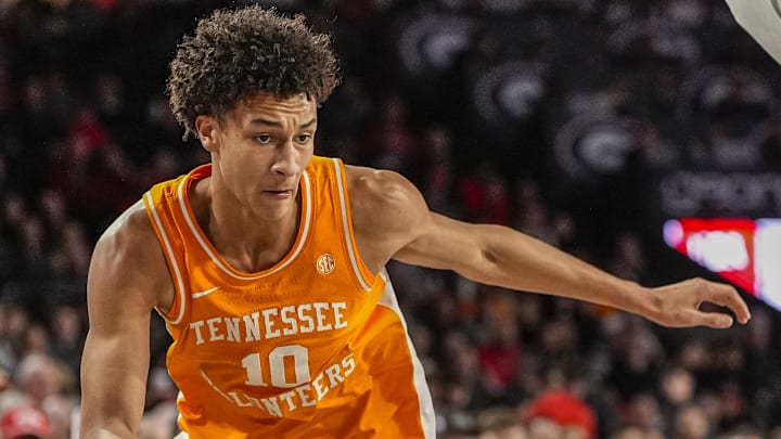 Tennessee Basketball Star Nate Ament Takes Significant Fall in Latest Mock  Draft