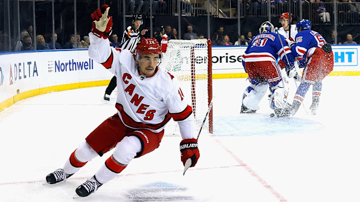 Carolina Hurricanes v New York Rangers