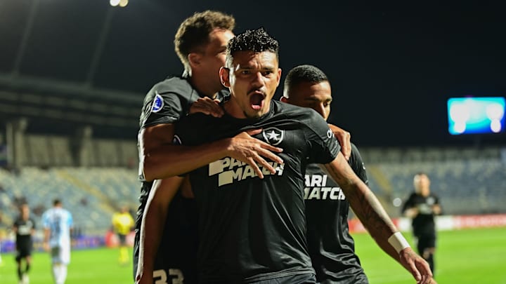 Tiquinho Soares teve grande atuação contra o Bahia Tiquinho Soares teve grande atuação contra o Bahia