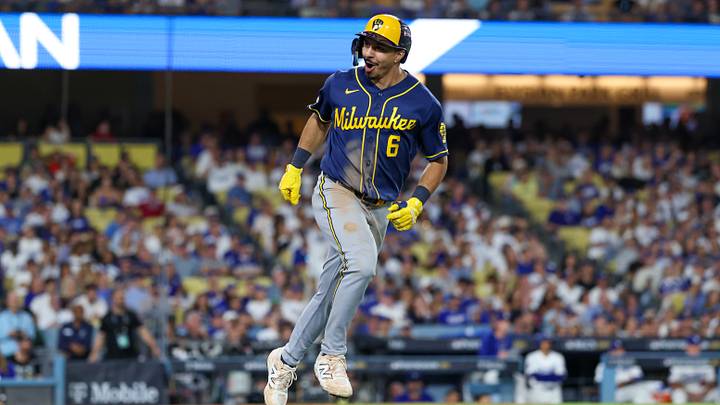 Championship Series - Milwaukee Brewers v Los Angeles Dodgers - Game 4