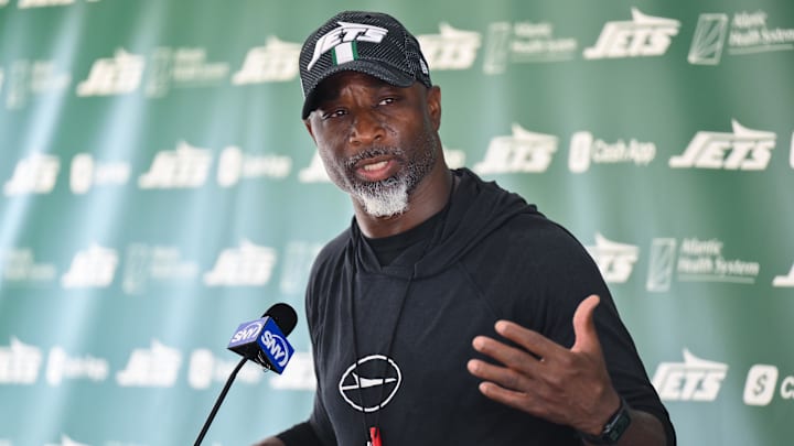 New York Jets head coach Aaron Glenn 