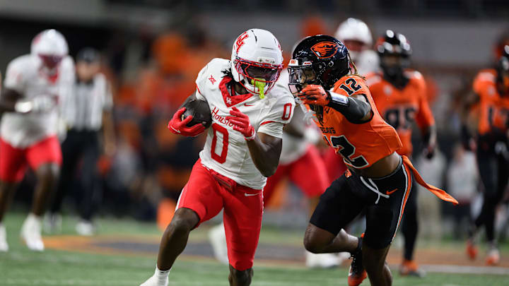 Houston Cougars wide receiver Amare Thomas (0) runs the ball during the fourth quarter against the Oregon State Beavers.