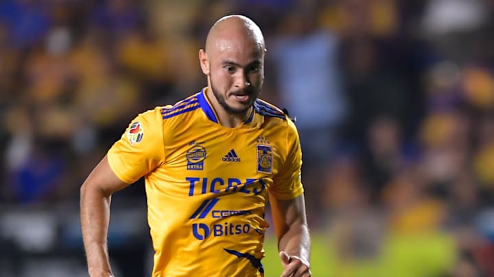 Carlos González saldría de Tigres UANL