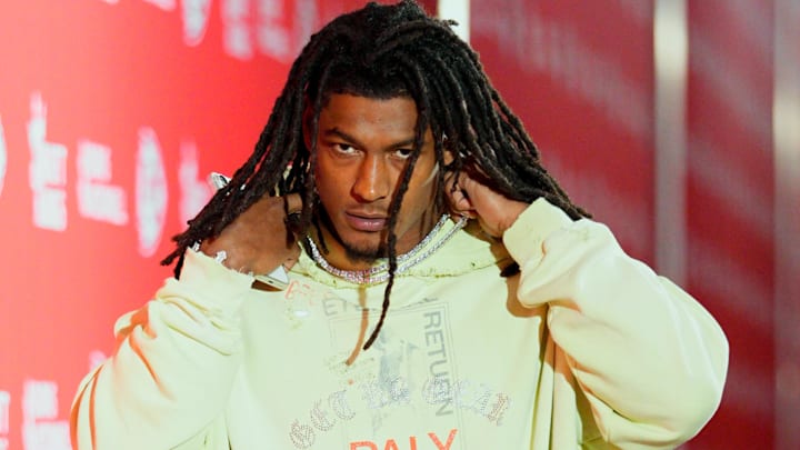 Oct 19, 2025; Kansas City, Missouri, USA; Kansas City Chiefs running back Isiah Pacheco (10) arrives prior to the game against the Las Vegas Raiders at GEHA Field at Arrowhead Stadium. Oct 19, 2025; Kansas City, Missouri, USA; Kansas City Chiefs running back Isiah Pacheco (10) arrives prior to the game against the Las Vegas Raiders at GEHA Field at Arrowhead Stadium.