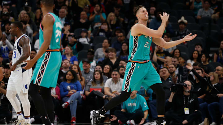 San Antonio Spurs, Zach Collins