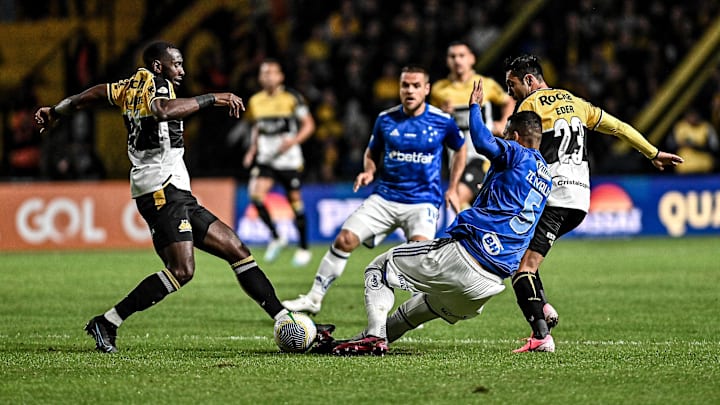 Cruzeiro e Criciúma se reencontram no Brasileirão