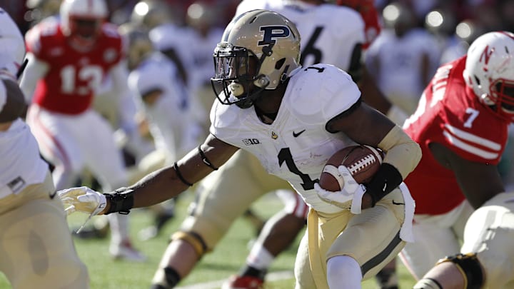 Purdue Boilermakers running back Akeem Hunt (1) runs against Nebraska Cornhuskers