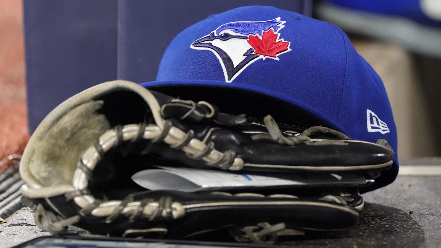 Beautiful Blue Jays' Cody Ponce Will Miss Significant Time With Sprained Knee Ligament, Manager Says Abstract Nature