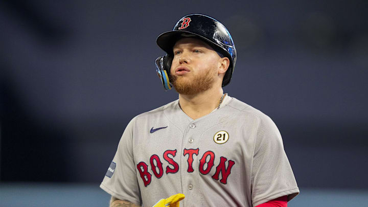 A Verdugo le queda un año de contrato con Boston