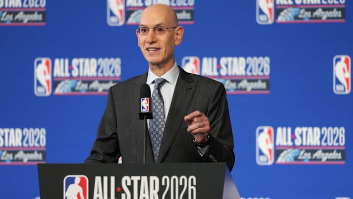 Adam Silver está luchando contra el tanking en la NBA