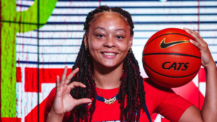 Arizona recruiting target Jasleen Green on her official visit.