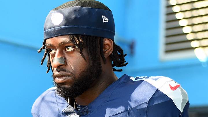 Oct 1, 2023; Nashville, Tennessee, USA; Tennessee Titans tight end Chigoziem Okonkwo (85) waits to take the field before the game against the Cincinnati Bengals at Nissan Stadium. Mandatory Credit: Christopher Hanewinckel-USA TODAY Sports Oct 1, 2023; Nashville, Tennessee, USA; Tennessee Titans tight end Chigoziem Okonkwo (85) waits to take the field before the game against the Cincinnati Bengals at Nissan Stadium. Mandatory Credit: Christopher Hanewinckel-USA TODAY Sports