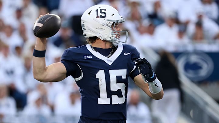 Penn State football quarterback Drew Allar