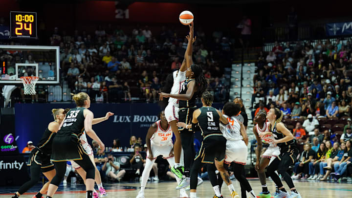 Aug 3, 2025; Uncasville, Connecticut, USA; The Connecticut Sun and New York Liberty tip-off to start the game at Mohegan Sun Arena. Mandatory Credit: David Butler II-Imagn Images Aug 3, 2025; Uncasville, Connecticut, USA; The Connecticut Sun and New York Liberty tip-off to start the game at Mohegan Sun Arena. Mandatory Credit: David Butler II-Imagn Images