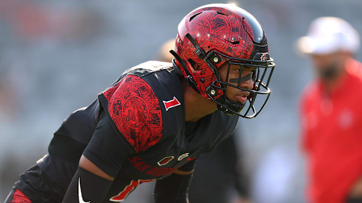 San Diego State Aztecs cornerback Chris Johnson warms up before the game against the Hawaii Rainbow Warriors.