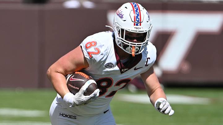 Sep 20, 2025; Blacksburg, Virginia, USA; Virginia Tech Hokies tight end Benji Gosnell (82) runs after a catch during the second quarter against the Wofford Terriers at Lane Stadium. Mandatory Credit: Brian Bishop-Imagn Images Sep 20, 2025; Blacksburg, Virginia, USA; Virginia Tech Hokies tight end Benji Gosnell (82) runs after a catch during the second quarter against the Wofford Terriers at Lane Stadium. Mandatory Credit: Brian Bishop-Imagn Images