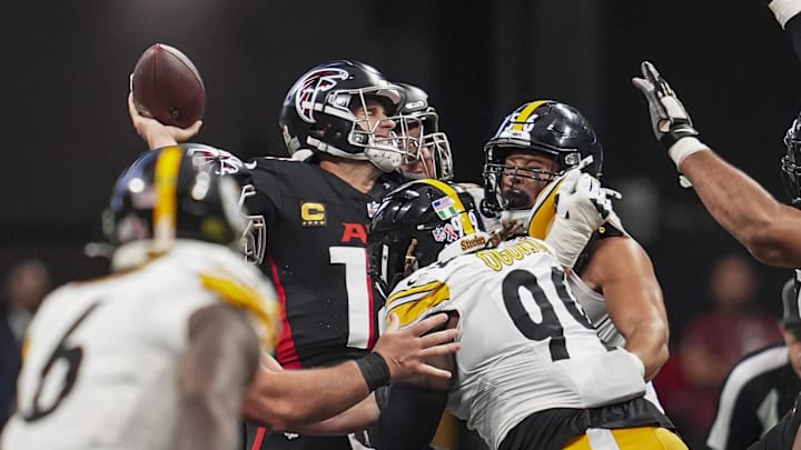 Atlanta Falcons quarterback Kirk Cousins was a sitting duck against the Pittsburgh Steelers defense. Atlanta Falcons quarterback Kirk Cousins was a sitting duck against the Pittsburgh Steelers defense.