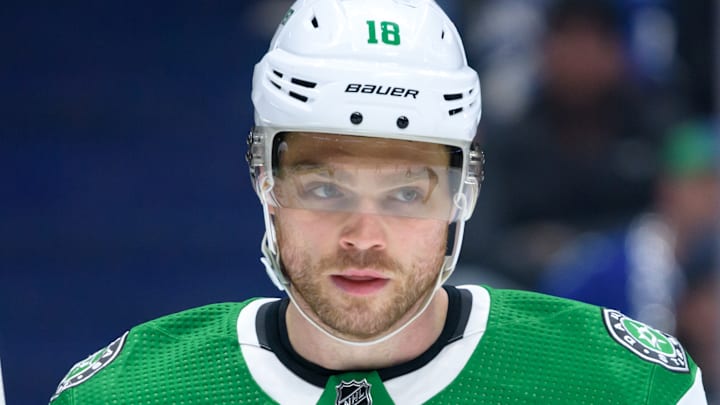 Dallas Stars v Vancouver Canucks