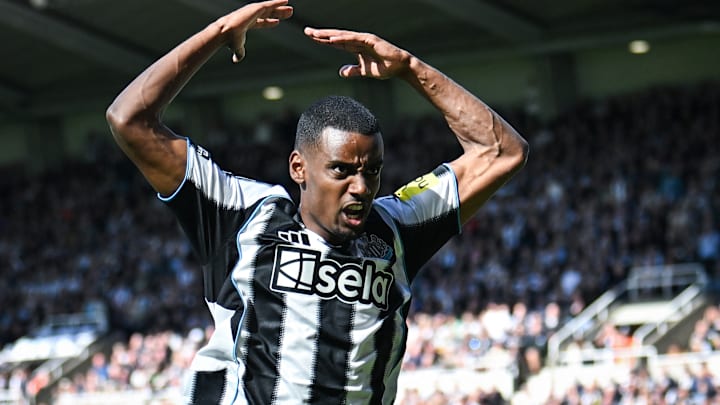 Alexander Isak é o novo reforço do Liverpool para esta janela de verão