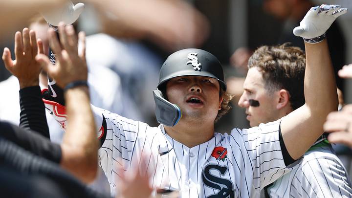May 25, 2026; Chicago, Illinois, USA; Chicago White Sox first baseman Munetaka Murakami (5) celebrates with teammates in the dugout after hitting a solo home run against the Minnesota Twins during the first inning at Rate Field. Mandatory Credit: Kamil Krzaczynski-Imagn Images May 25, 2026; Chicago, Illinois, USA; Chicago White Sox first baseman Munetaka Murakami (5) celebrates with teammates in the dugout after hitting a solo home run against the Minnesota Twins during the first inning at Rate Field. Mandatory Credit: Kamil Krzaczynski-Imagn Images