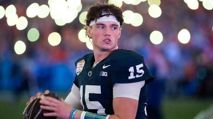 Penn State football quarterback Drew Allar