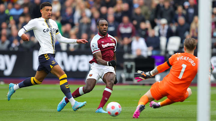 Everton lost home and away to West Ham in the same season last term for the first time since 1972/73 Everton lost home and away to West Ham in the same season last term for the first time since 1972/73