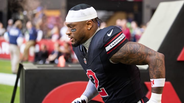 Dec 8, 2024; Glendale, Arizona, USA; Arizona Cardinals linebacker Mack Wilson Sr. (2) against the Seattle Seahawks at State Farm Stadium. Mandatory Credit: Mark J. Rebilas-Imagn Images Dec 8, 2024; Glendale, Arizona, USA; Arizona Cardinals linebacker Mack Wilson Sr. (2) against the Seattle Seahawks at State Farm Stadium. Mandatory Credit: Mark J. Rebilas-Imagn Images