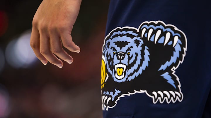 Feb 10, 2022; Detroit, Michigan, USA; The hand and shorts logo of Memphis Grizzlies forward Kyle Anderson (1) during the second quarter against the Detroit Pistons at Little Caesars Arena. Mandatory Credit: Raj Mehta-Imagn Images Feb 10, 2022; Detroit, Michigan, USA; The hand and shorts logo of Memphis Grizzlies forward Kyle Anderson (1) during the second quarter against the Detroit Pistons at Little Caesars Arena. Mandatory Credit: Raj Mehta-Imagn Images