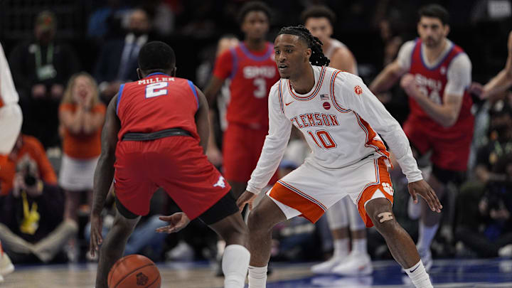 Former Clemson guard Del Jones (10) transferred to Seton Hall on Sunday evening. 