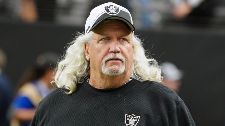 Nov 26, 2023; Paradise, Nevada, USA; Las Vegas Raiders senior defensive assistant coach Rob Ryan watches the game against the Kansas City Chiefs Allegiant Stadium. Mandatory Credit: Kirby Lee-USA TODAY Sports