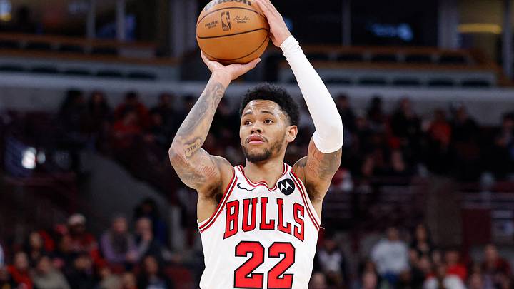 Feb 19, 2026; Chicago, Illinois, USA; Chicago Bulls guard Anfernee Simons (22) shoots against the Toronto Raptors during the second half at United Center. Mandatory Credit: Kamil Krzaczynski-Imagn Images Feb 19, 2026; Chicago, Illinois, USA; Chicago Bulls guard Anfernee Simons (22) shoots against the Toronto Raptors during the second half at United Center. Mandatory Credit: Kamil Krzaczynski-Imagn Images