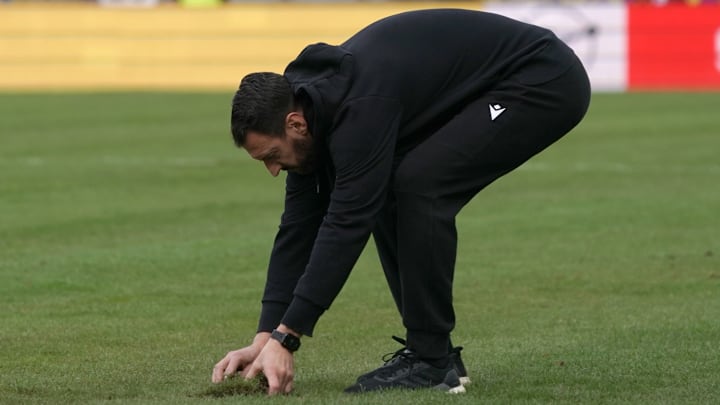 Der Rasen vom 1. FC Saarbrücken streikt erneut